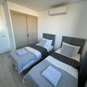 ocean-garden-sunset-apartment-heated-swimming-pool.adeje-hotels.com/
